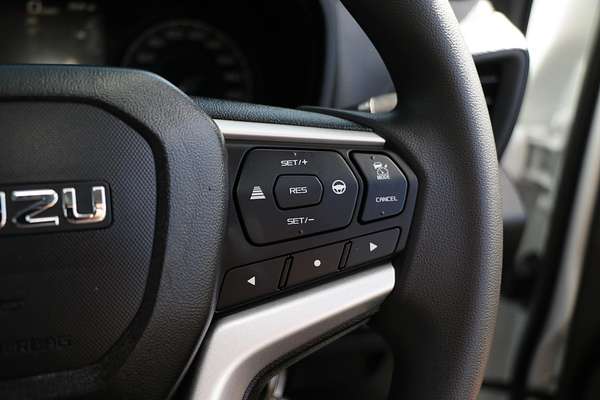 2024 Isuzu D-MAX SX High Ride Rear Wheel Drive