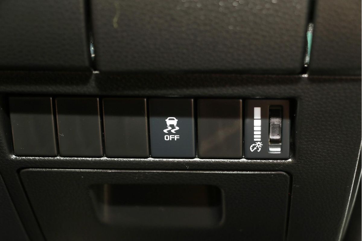 2024 Isuzu D-MAX SX High Ride Rear Wheel Drive