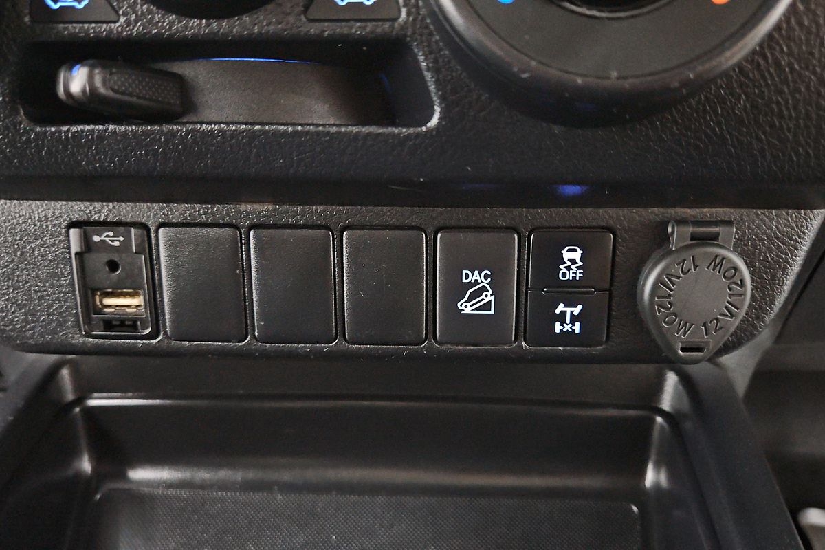 2021 Toyota Hilux SR GUN126R 4X4