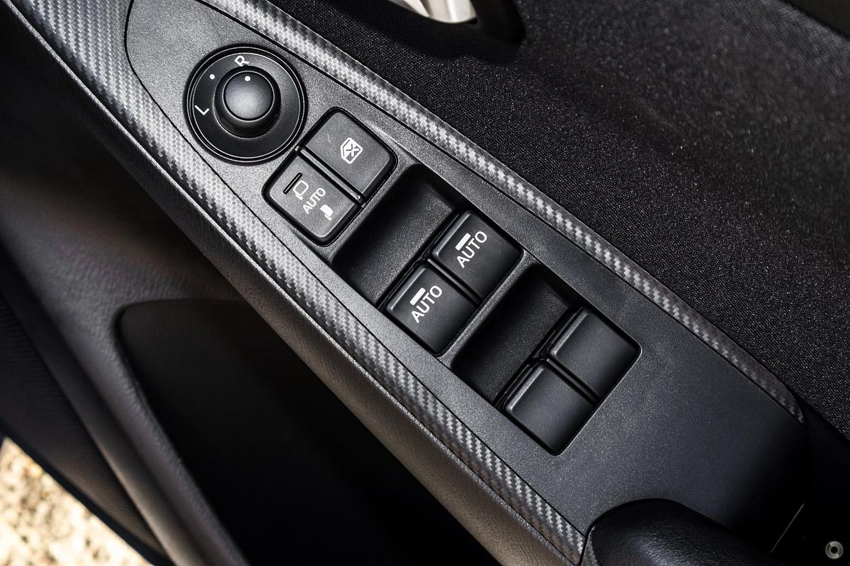 2025 Mazda 2 G15 Evolve DJ Series