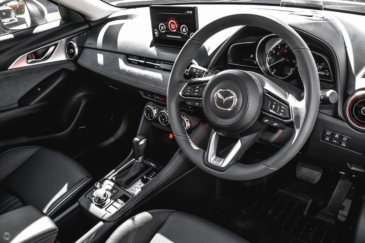 2025 Mazda CX-3 G20 Akari DK