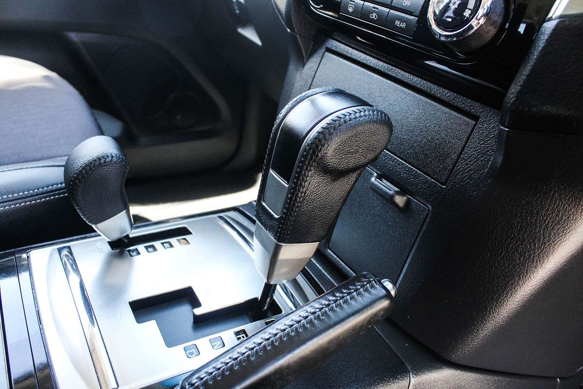 2019 Mitsubishi Pajero GLS NX