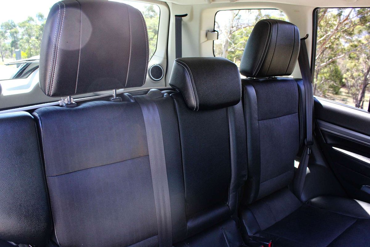 2019 Mitsubishi Pajero GLS NX