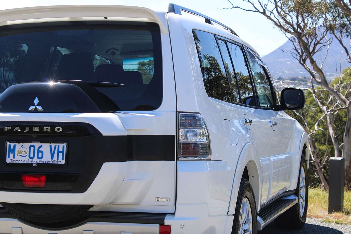 2019 Mitsubishi Pajero GLS NX