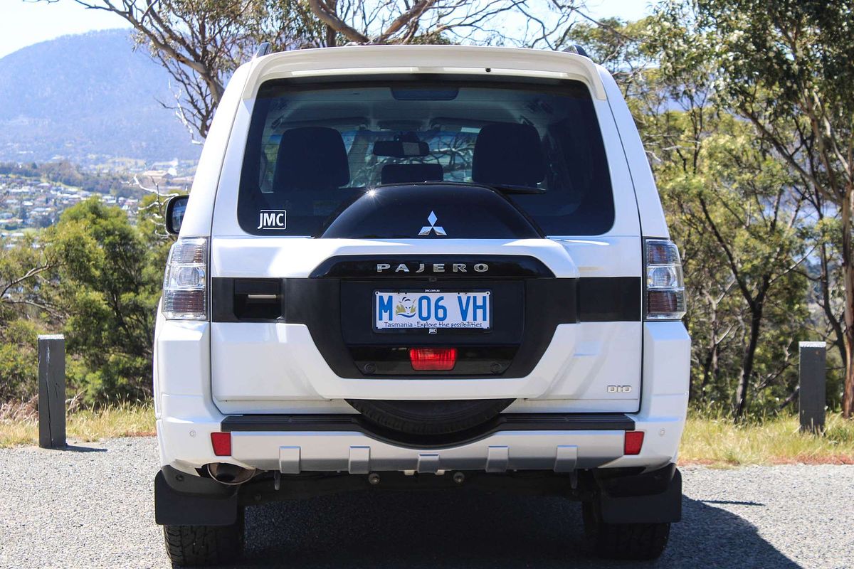 2019 Mitsubishi Pajero GLS NX