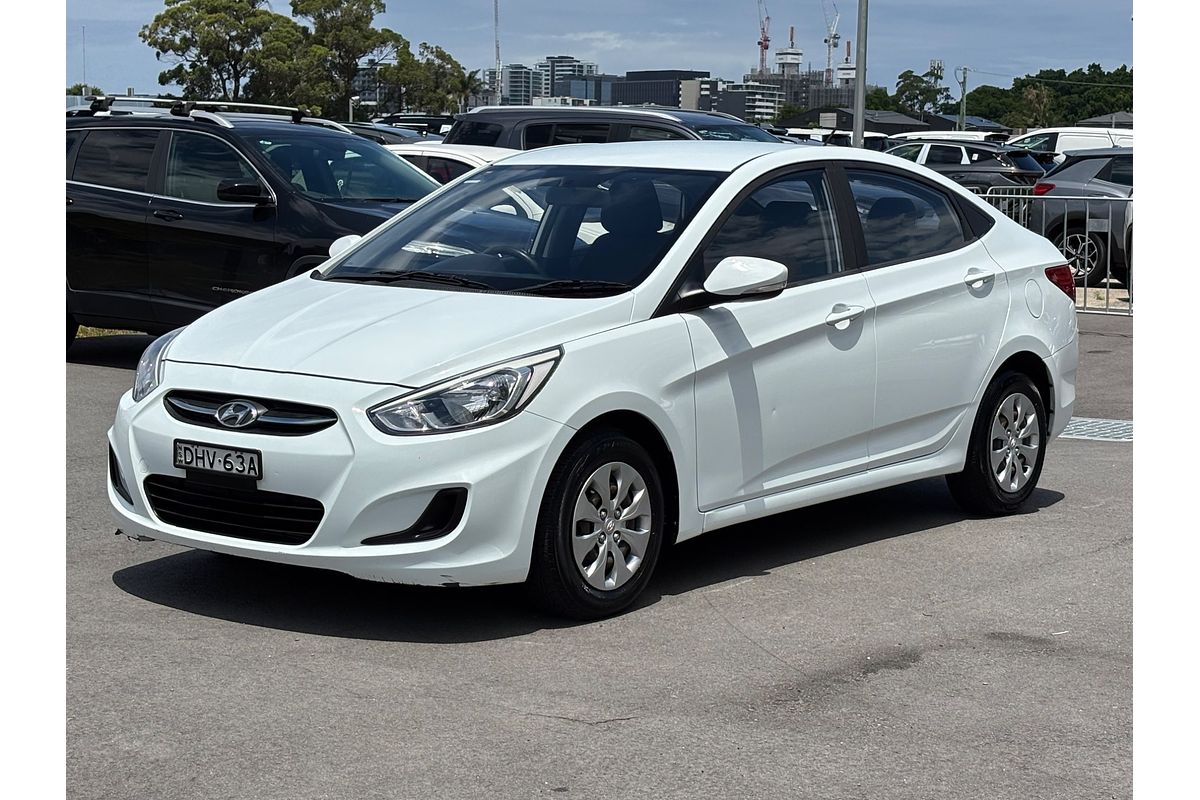 2016 Hyundai Accent Active RB3