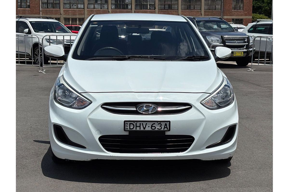 2016 Hyundai Accent Active RB3