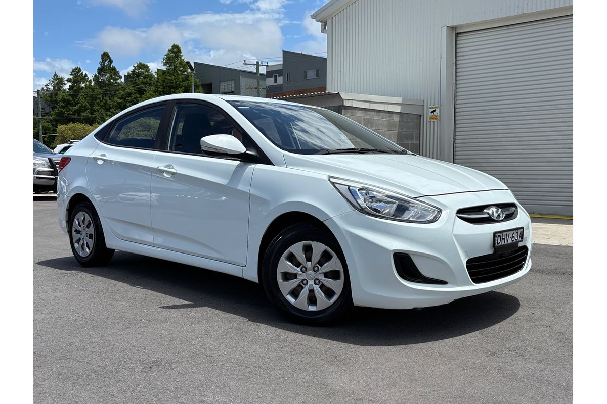 2016 Hyundai Accent Active RB3
