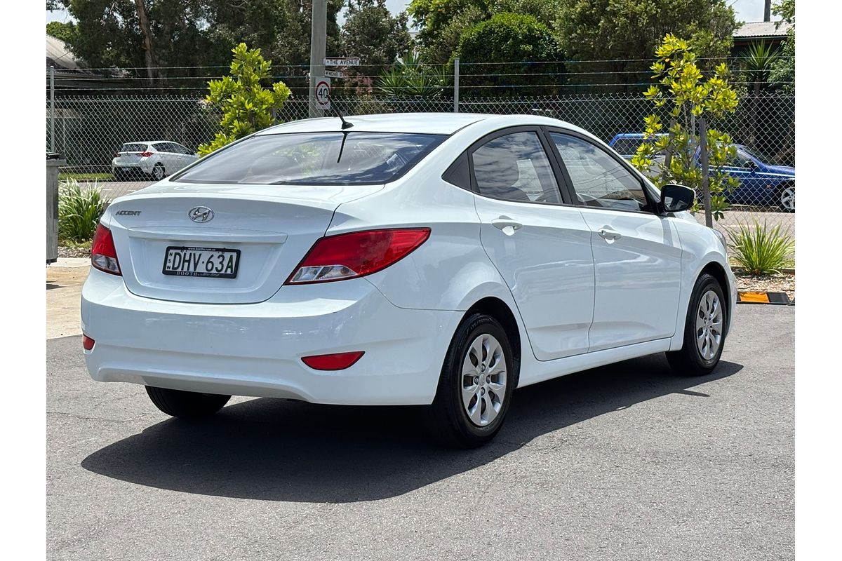 2016 Hyundai Accent Active RB3