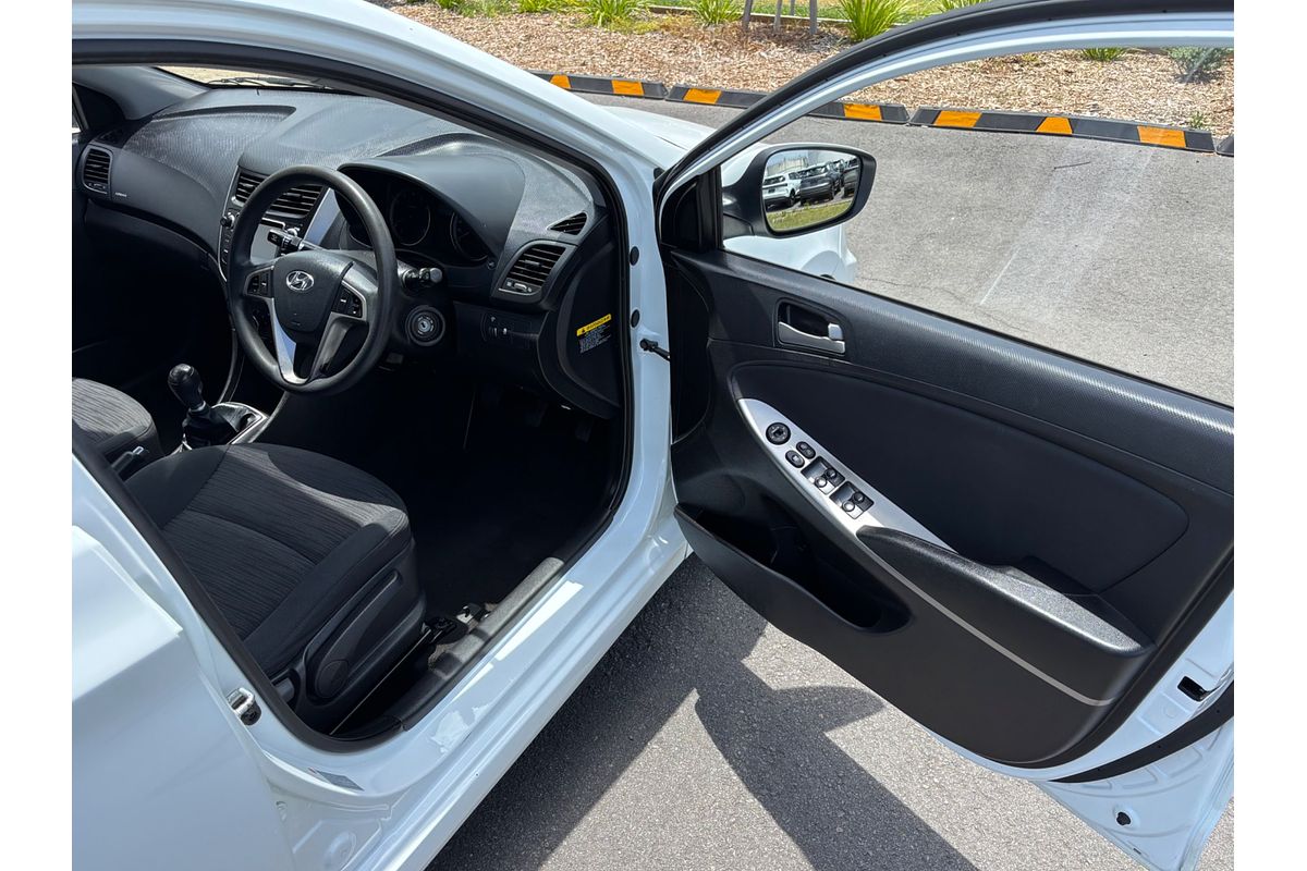 2016 Hyundai Accent Active RB3