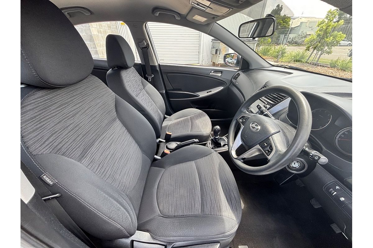 2016 Hyundai Accent Active RB3