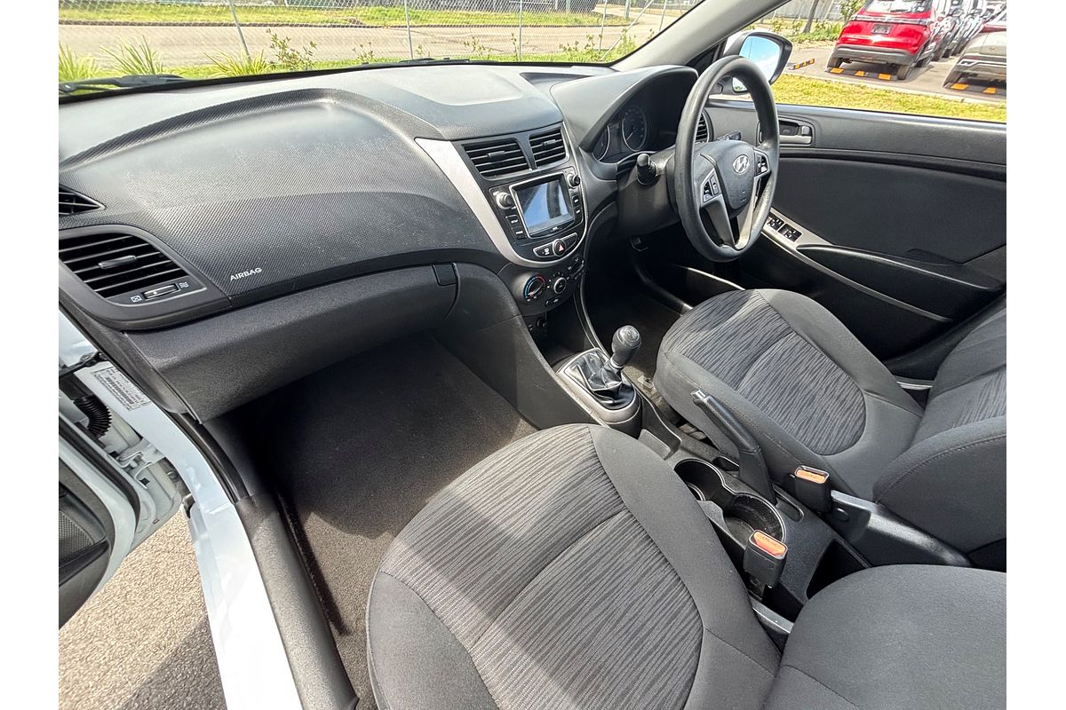 2016 Hyundai Accent Active RB3