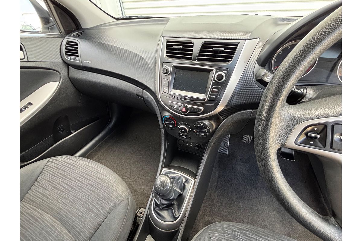 2016 Hyundai Accent Active RB3