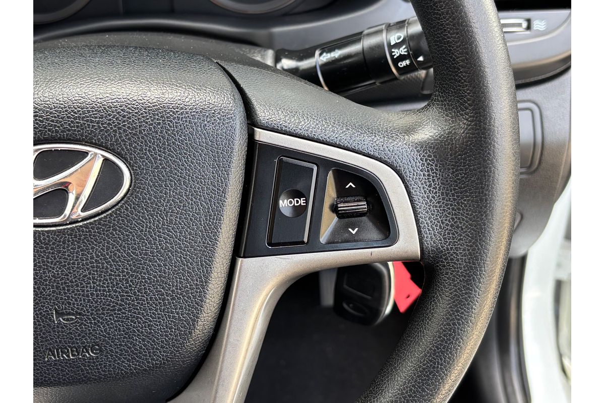 2016 Hyundai Accent Active RB3