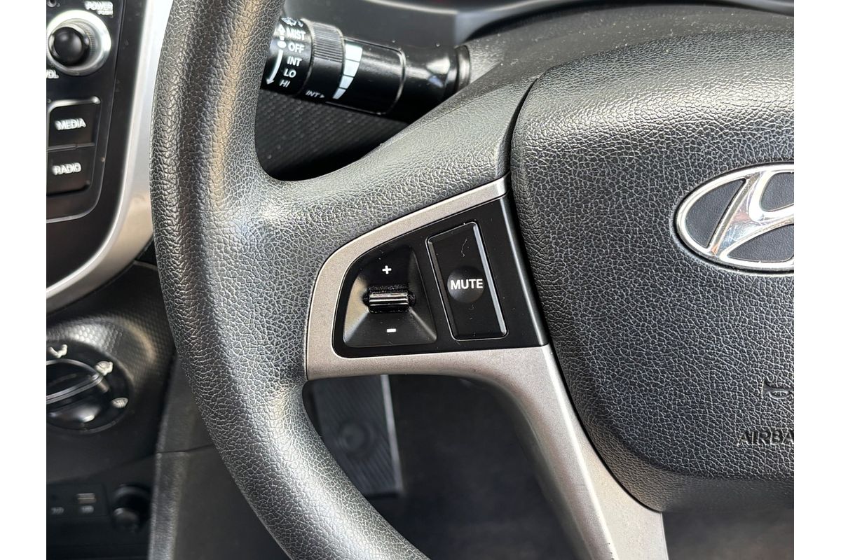 2016 Hyundai Accent Active RB3