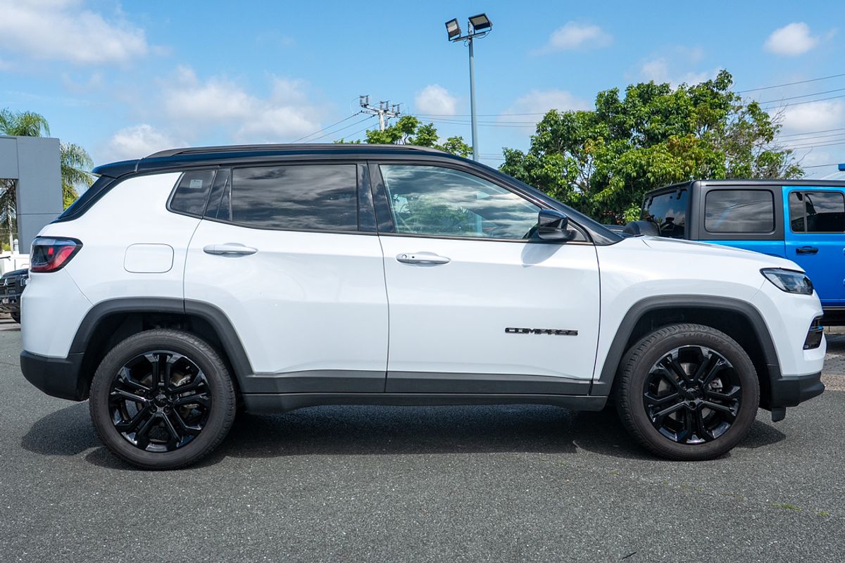 2023 Jeep Compass Night Eagle M6