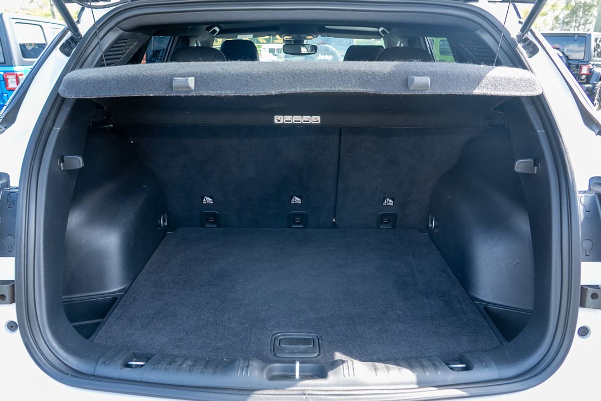 2023 Jeep Compass Night Eagle M6