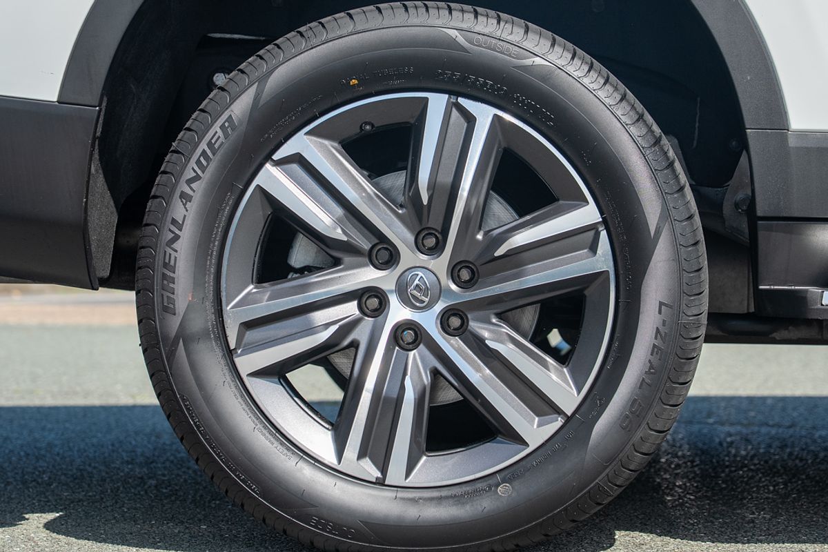 2020 LDV D90 Executive SV9A