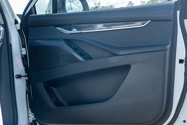 2020 LDV D90 Executive SV9A