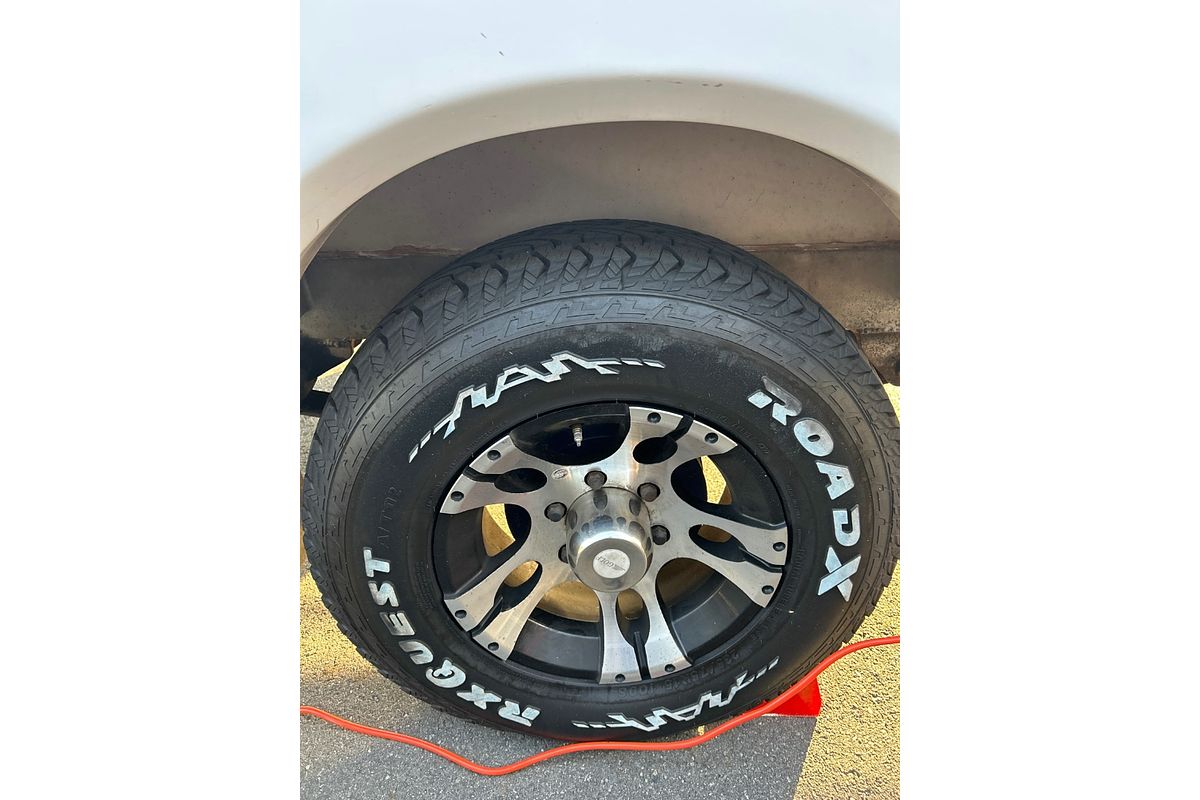 2013 Golf BUSH CHALLENGER Camper Trailer 3