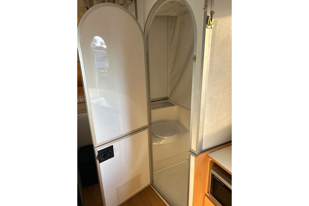 2013 Golf BUSH CHALLENGER Camper Trailer 3