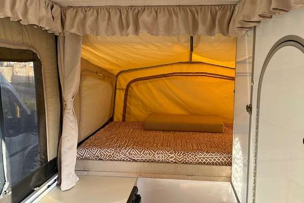 2013 Golf BUSH CHALLENGER Camper Trailer 3