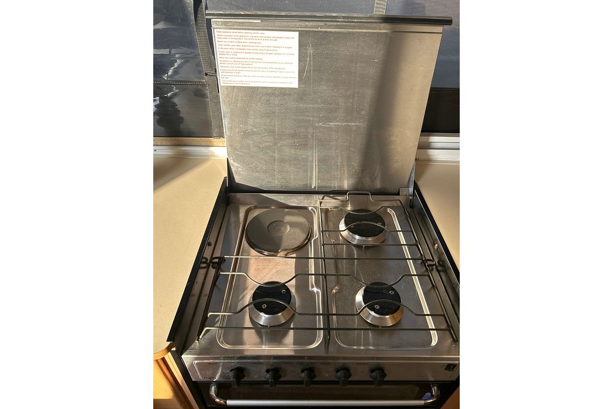 2013 Golf BUSH CHALLENGER Camper Trailer 3