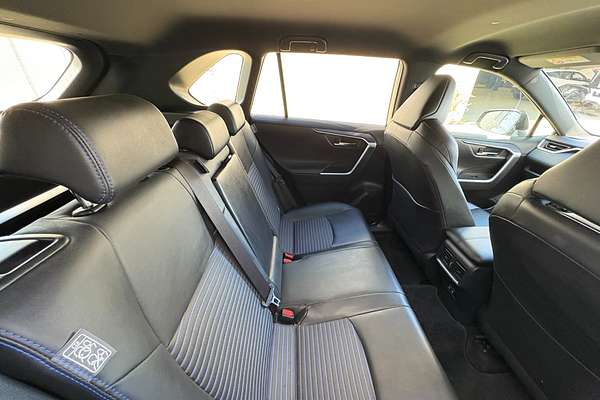 2022 Toyota RAV4 XSE AXAH54R