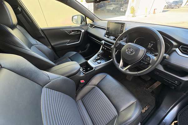 2022 Toyota RAV4 XSE AXAH54R