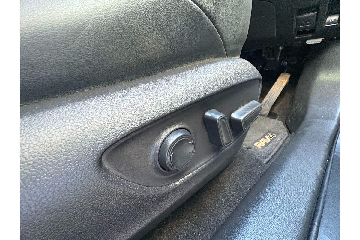 2022 Toyota RAV4 XSE AXAH54R