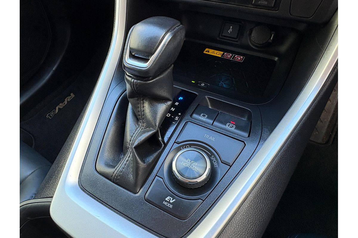 2022 Toyota RAV4 XSE AXAH54R