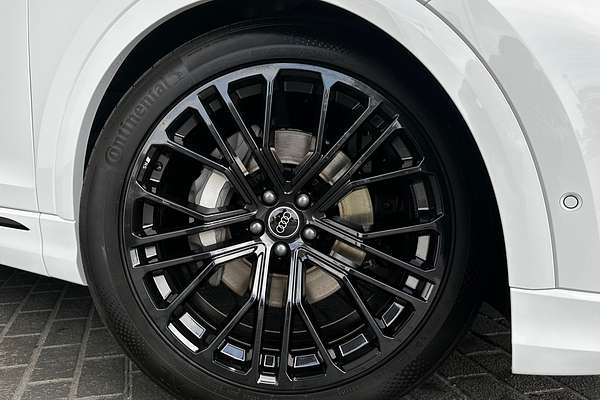 2025 Audi Q8 50 TDI S line F1