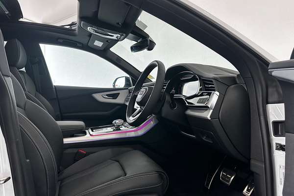 2025 Audi Q8 50 TDI S line F1
