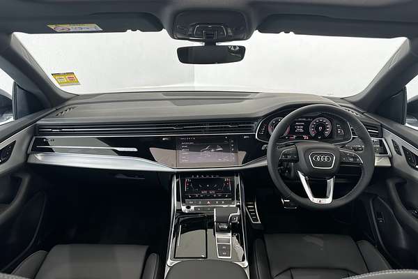 2025 Audi Q8 50 TDI S line F1