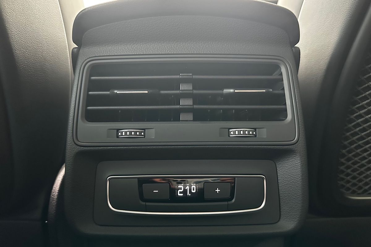 2025 Audi Q8 50 TDI S line F1