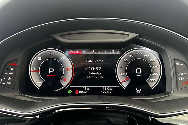 2025 Audi Q8 50 TDI S line F1