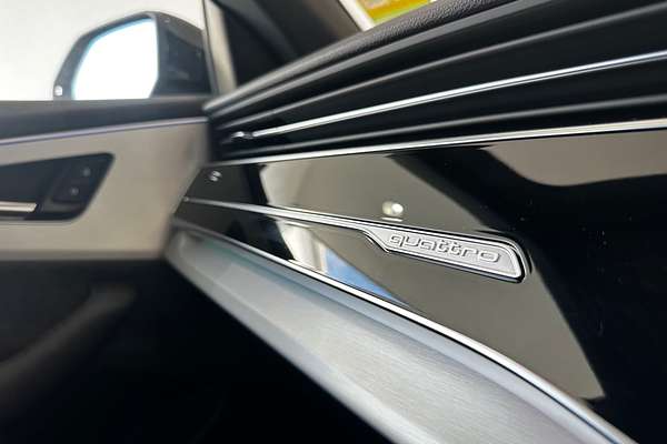 2025 Audi Q8 50 TDI S line F1