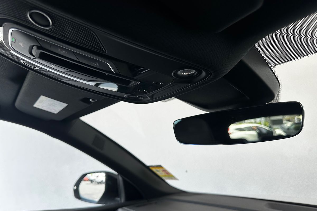 2025 Audi Q8 50 TDI S line F1