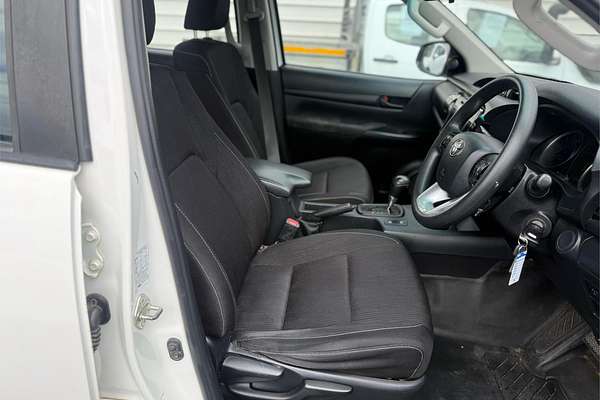 2020 Toyota Hilux SR GUN126R 4X4