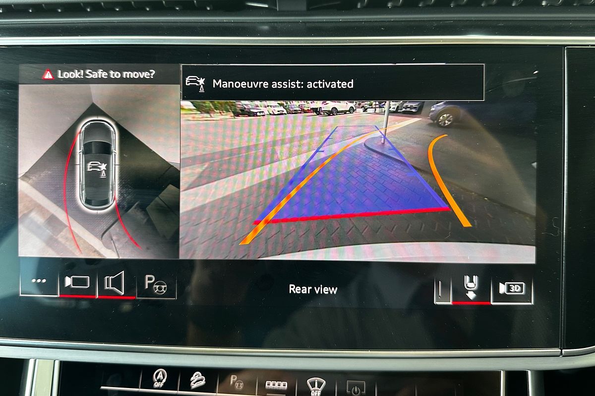 2025 Audi Q8 50 TDI S line F1