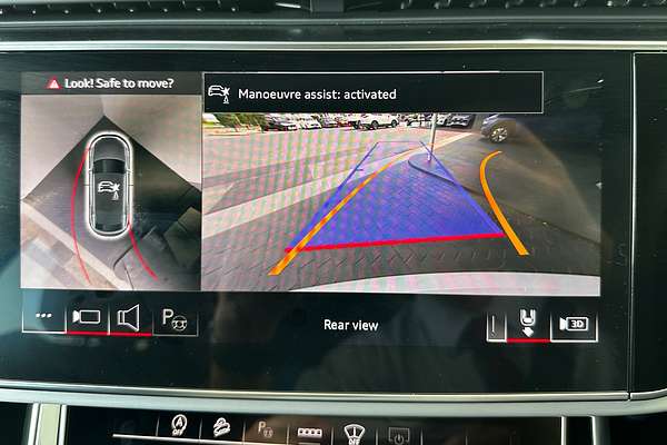 2025 Audi Q8 50 TDI S line F1