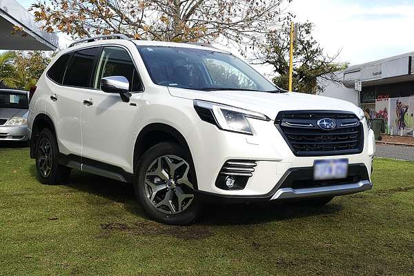 2025 Subaru Forester Hybrid L S5
