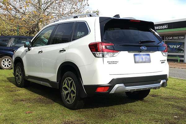 2025 Subaru Forester Hybrid L S5