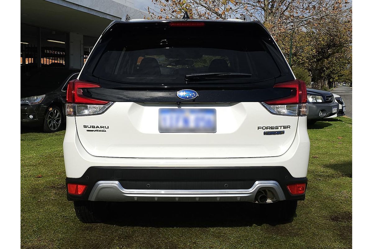 2025 Subaru Forester Hybrid L S5