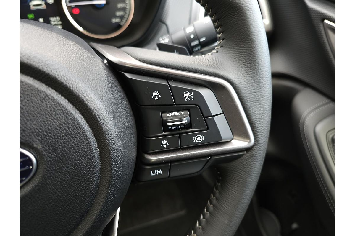 2025 Subaru Forester Hybrid L S5