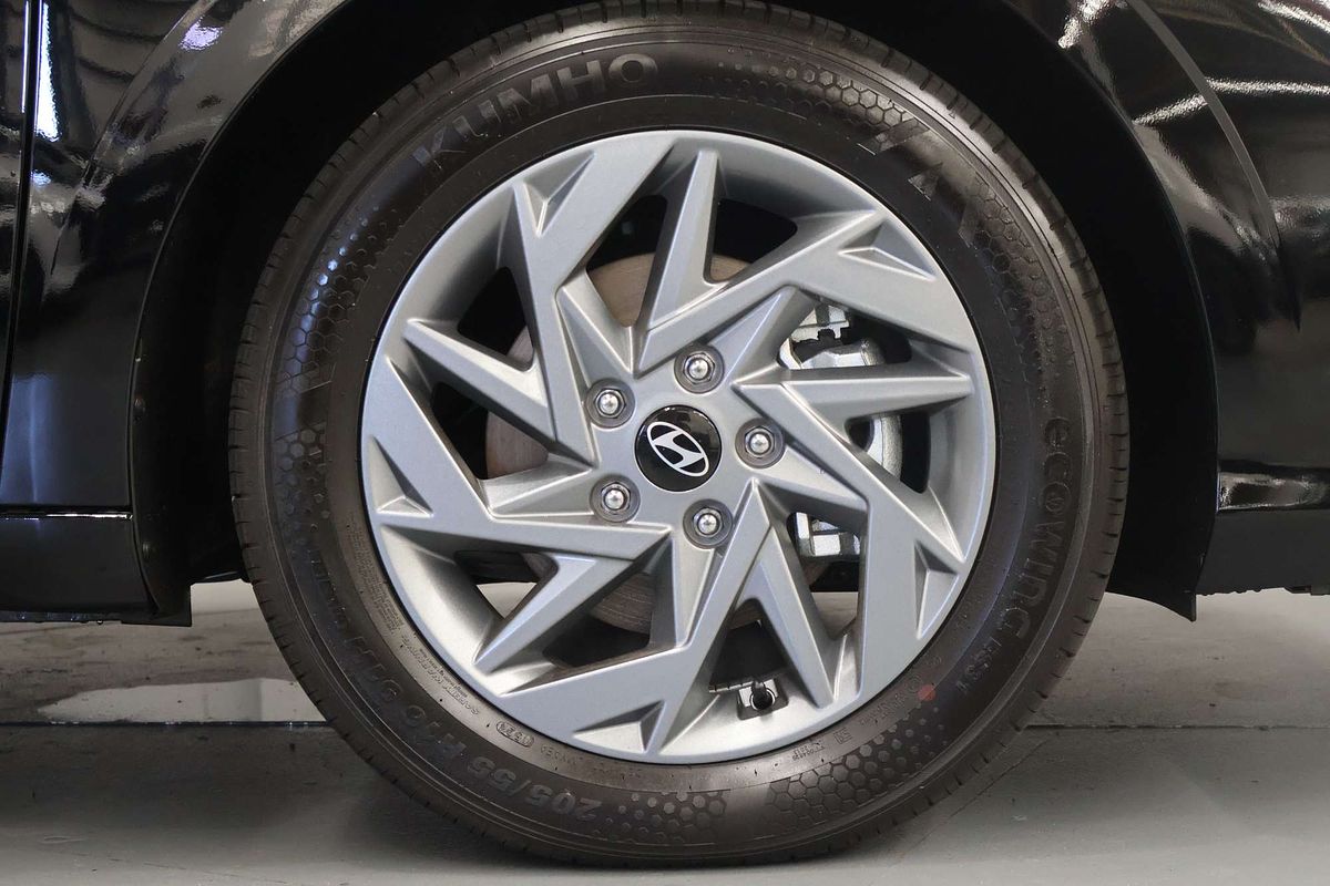 2025 Hyundai i30 Hybrid CN7.V2