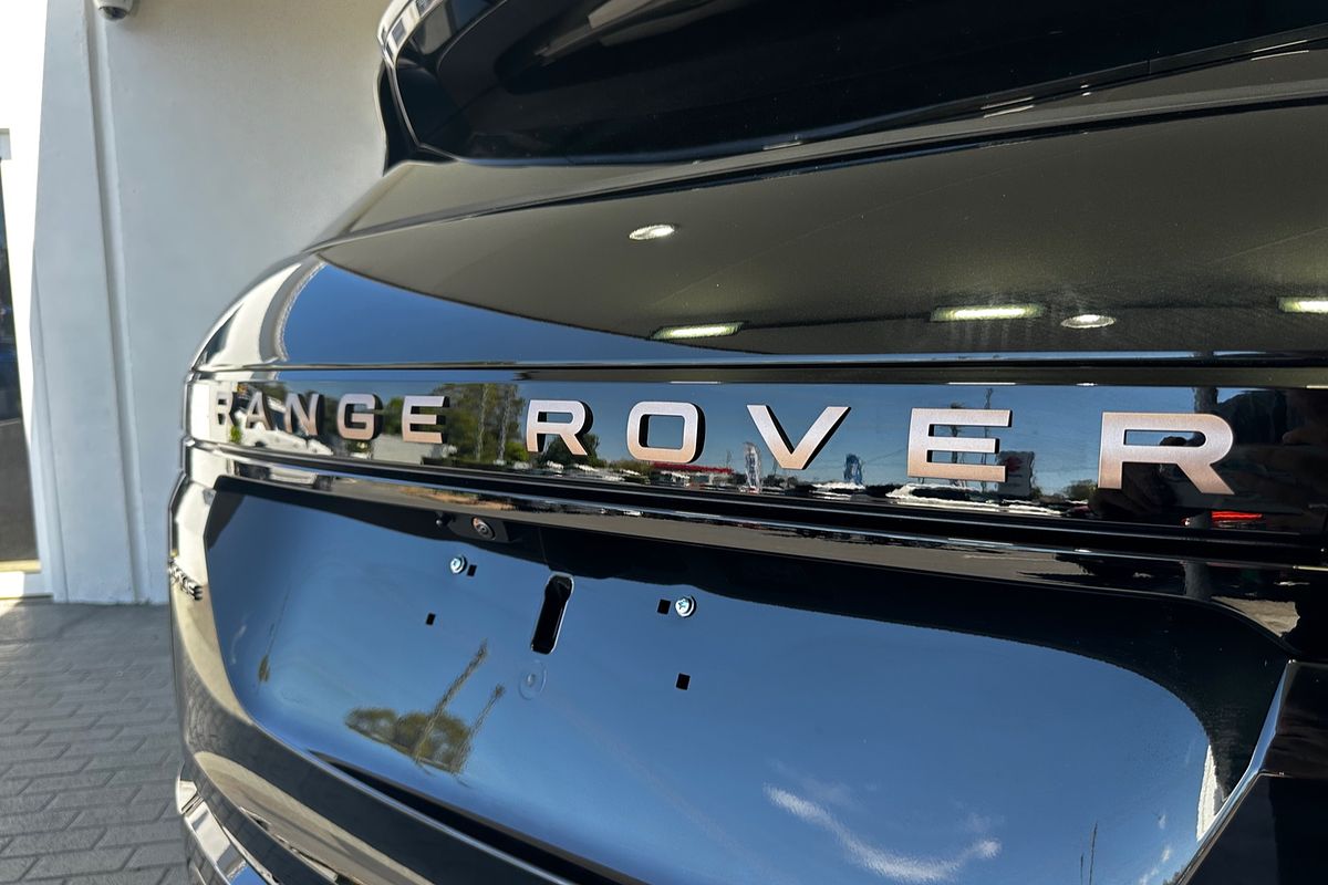 2025 Land Rover Range Rover Evoque P300e Autobiography L551