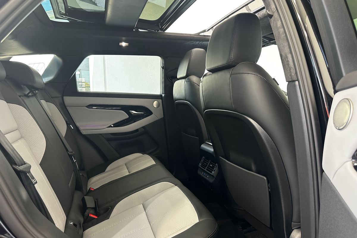 2025 Land Rover Range Rover Evoque P300e Autobiography L551