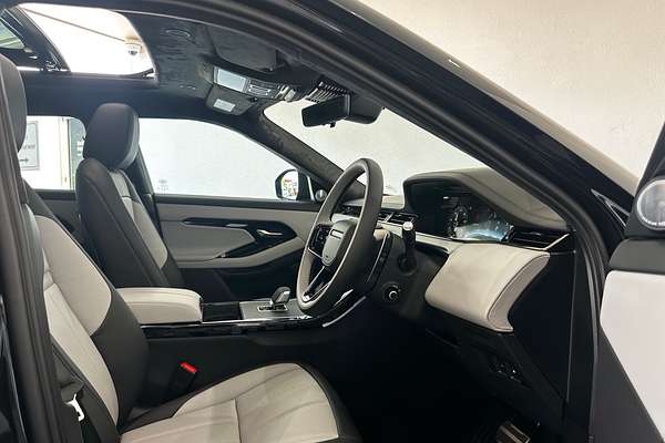 2025 Land Rover Range Rover Evoque P300e Autobiography L551
