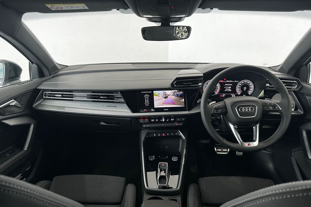 2025 Audi A3 35 TFSI S line GY